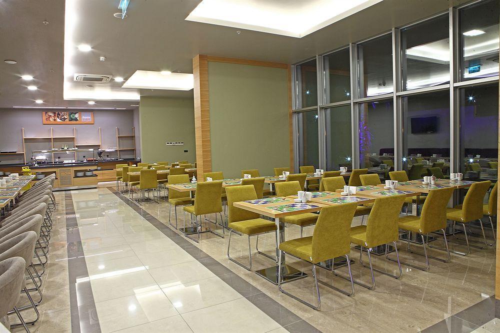 Holiday Inn Express Manisa-West By Ihg Exterior photo